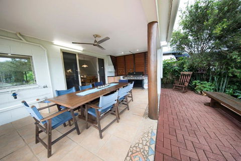 The Lake House - Darwin Holiday 4