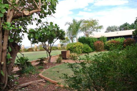 Samson Beach Chalets - Darwin Holiday 3