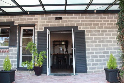 Bakehouse '38 Restaurant & Guesthouse - Darwin Holiday 4