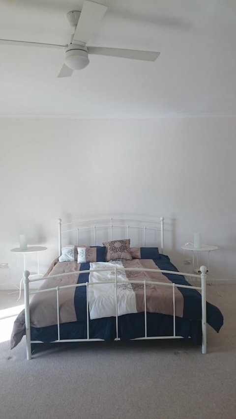 Hilltop Escape B&B - Darwin Holiday 6