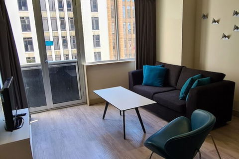 Absolute Collins - Darwin Holiday 5