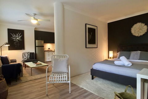 Sydneys Rushcutters Bay Retreat - Darwin Holiday 6