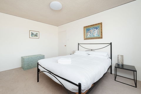 Absolute Water Front Coogee H331 - Darwin Holiday 5