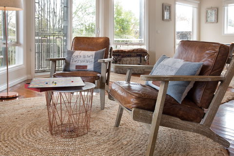 Accolade - Darwin Holiday 2