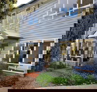 Accolade - Darwin Holiday