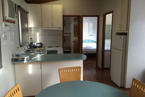 Inverloch Cabins - Darwin Holiday 5