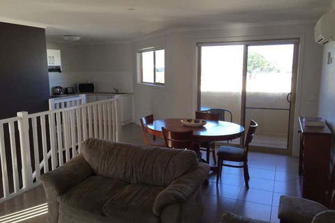 Inverloch Cabins - Darwin Holiday 4
