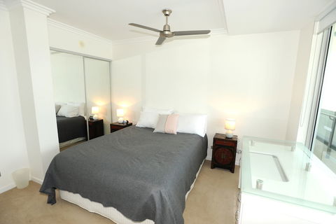 Surfers Paradise Suite With Pool And Spa - Darwin Holiday 3