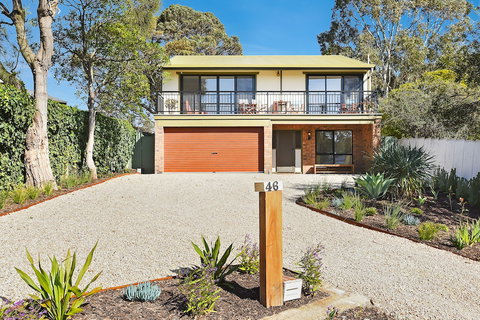 Port Of Call - Darwin Holiday 1