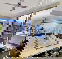 The Cove - Darwin Holiday