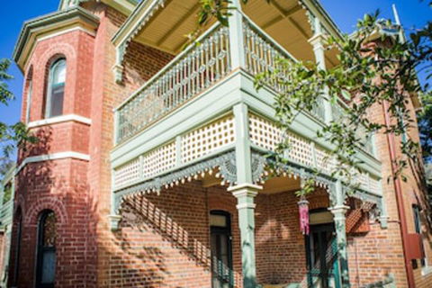 Grenfell Hall B & B - Darwin Holiday 0