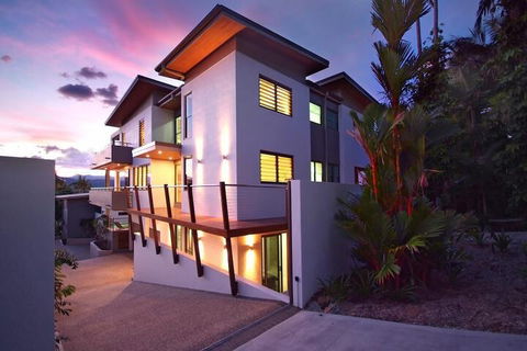 Villa One On Murphy Luxury Villa - Darwin Holiday 3