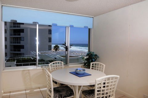 Anglesea Beachfront Court Holiday Units - Darwin Holiday 5