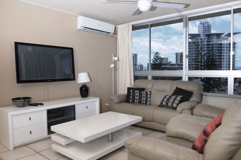 Anglesea Beachfront Court Holiday Units - Darwin Holiday 1