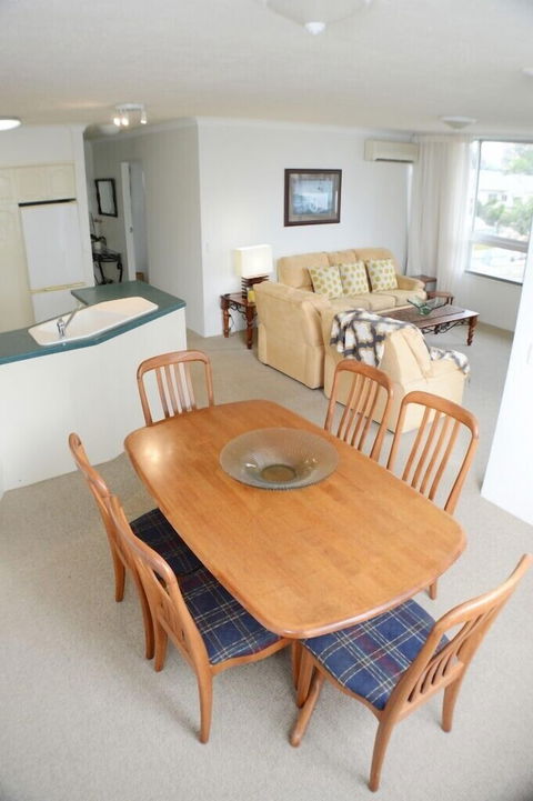 Anglesea Beachfront Court Holiday Units - Darwin Holiday 0