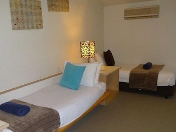 Ironbark - Deluxe Family Townhouse - Darwin Holiday 3