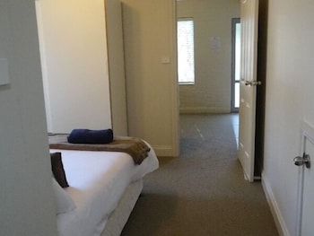 Ironbark - Deluxe Family Townhouse - Darwin Holiday 4