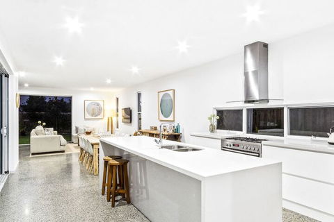 Luxe House Tweed Coast Holidays Ã‚ - Darwin Holiday 4