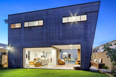 Luxe House Tweed Coast Holidays Ã‚ - Darwin Holiday 5