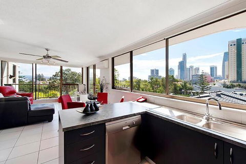 Holiday Resort Apts In Surfers Paradise - Darwin Holiday 6