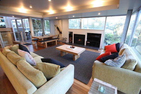 Lorne Luxury - Darwin Holiday 1