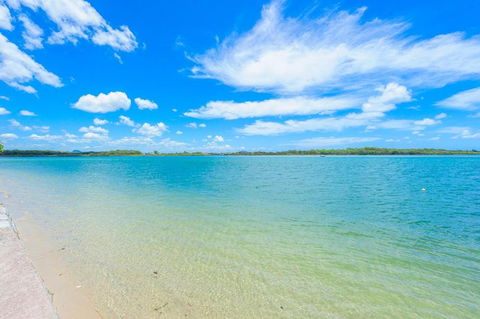 Crystal Waters Picnic Point - Darwin Holiday 3