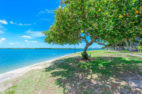 Crystal Waters Picnic Point - Darwin Holiday 4