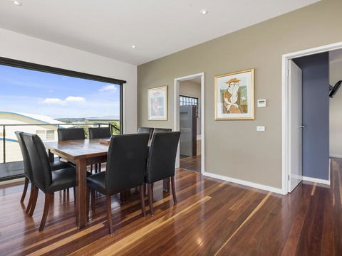 Apollos - Darwin Holiday 1