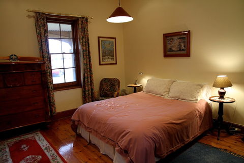 Adelaide Heritage Cottages & Apartments - Darwin Holiday 5