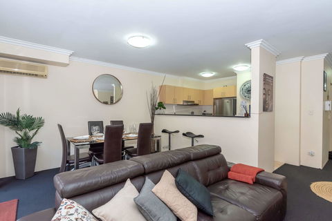 AirM8 Apartments Darling Harbour - Darwin Holiday 2