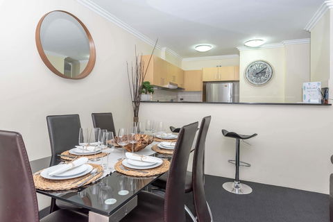 AirM8 Apartments Darling Harbour - Darwin Holiday 5