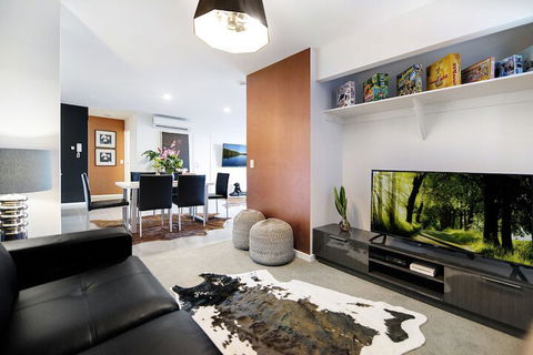 Waterford Private Apartments - Darwin Holiday 5