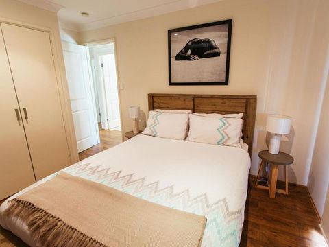 Sunbaker Beach House 4 Mins To Beach Pet Friendly With Fire Pit - Darwin Holiday 3