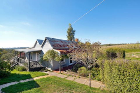 Cabrito - Darwin Holiday 0