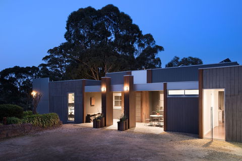 Hisha - Darwin Holiday 0