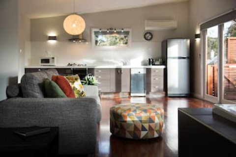 Illuminate - Darwin Holiday 0