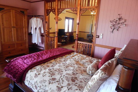 R On The Downs BnB & Spa Cottages - Darwin Holiday 4