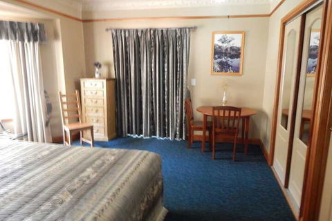 R On The Downs BnB & Spa Cottages - Darwin Holiday 3