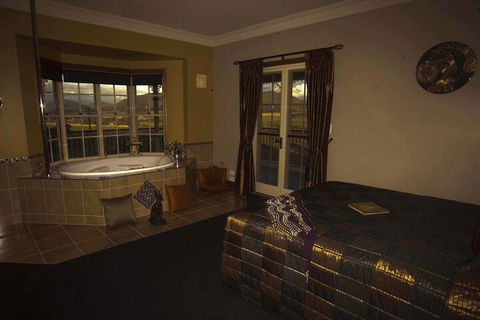 R On The Downs BnB & Spa Cottages - Darwin Holiday 7