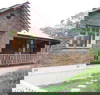 Boobook Hollow - Darwin Holiday