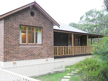 Boobook Hollow - Darwin Holiday 0