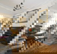 Cityside Escape - Darwin Holiday