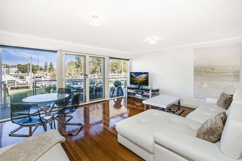 Johanssons Perch 2 - Darwin Holiday 4