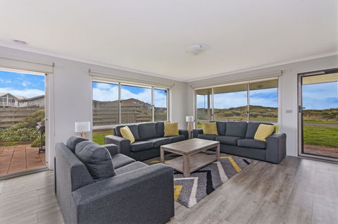 Ocean Break - Darwin Holiday 3