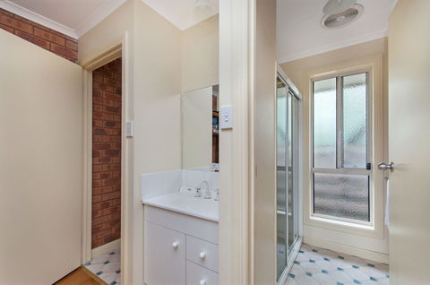 Ocean Break - Darwin Holiday 1