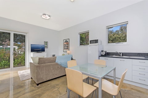 Wishart Retreat - Darwin Holiday 0