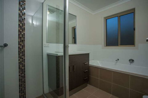 Banksia Atura At Tura Beach - Darwin Holiday 1