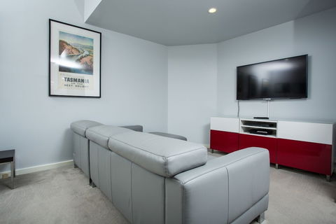 'Sapphire Gem' At Tura Beach - Darwin Holiday 2