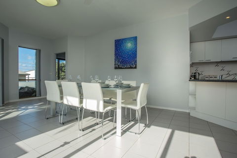 'Sapphire Gem' At Tura Beach - Darwin Holiday 1