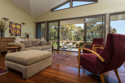 Tura Beachhouse In Dolphin Cove - Darwin Holiday 7